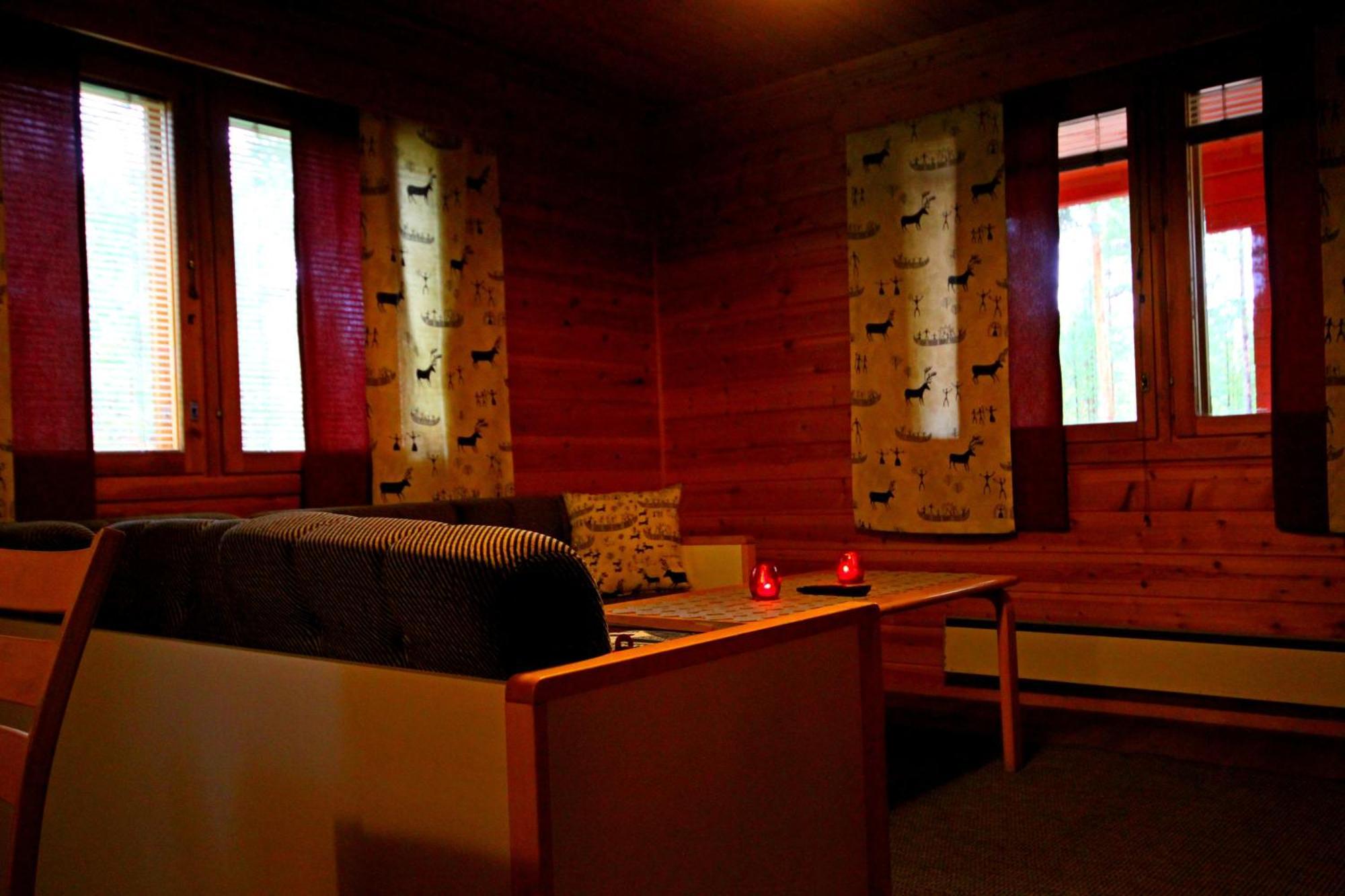Ukonjaerven Holiday Village Ivalo Ruang foto