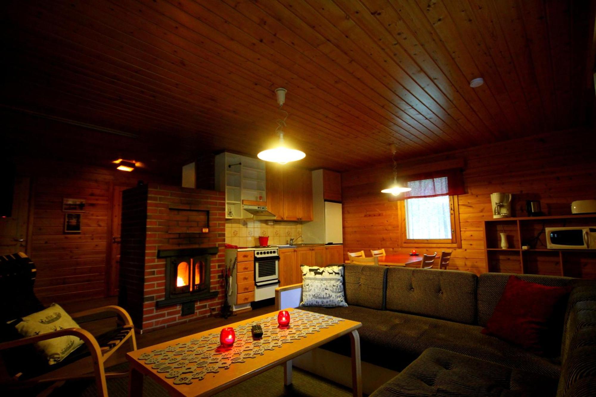 Ukonjaerven Holiday Village Ivalo Ruang foto