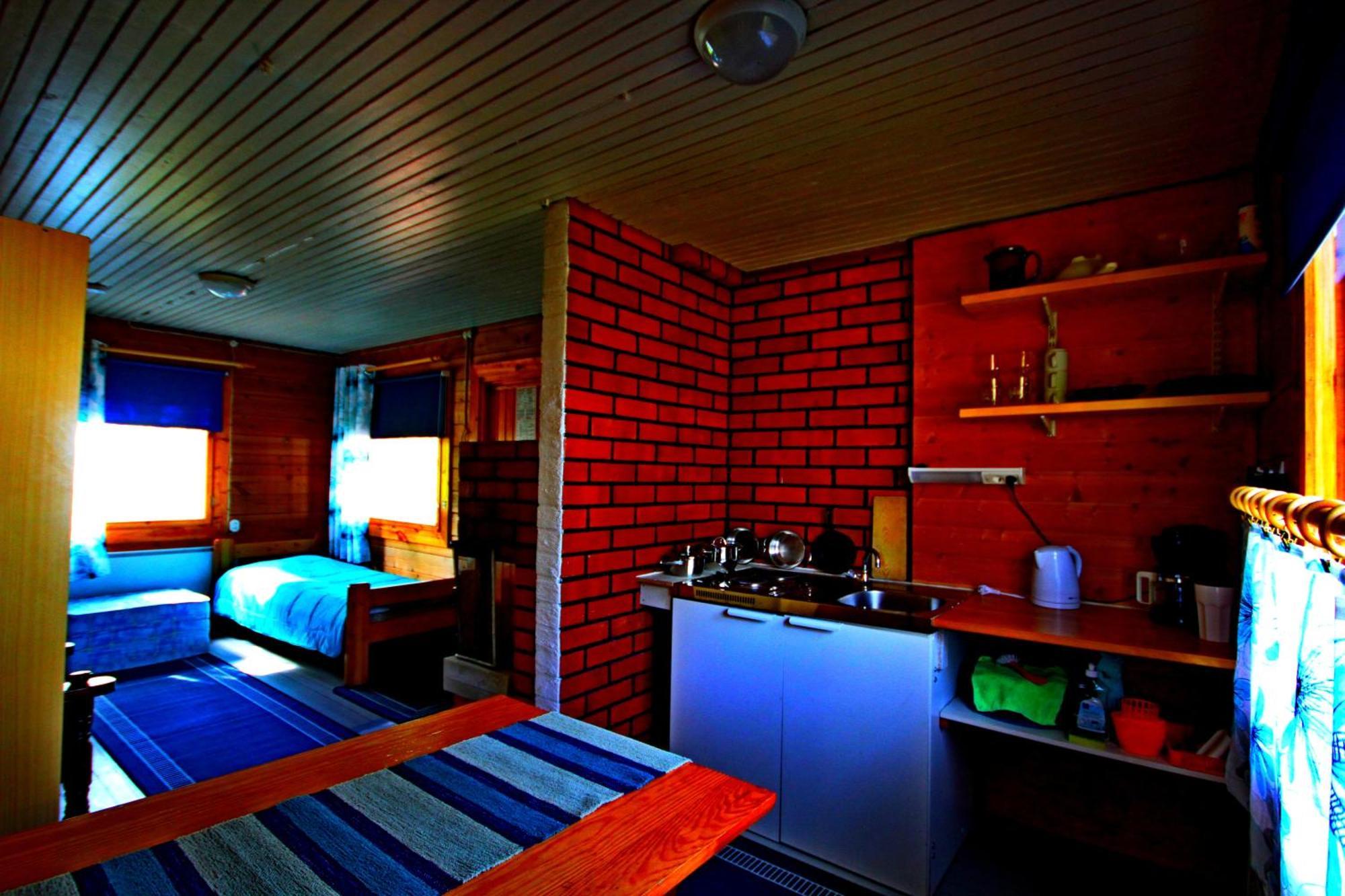 Ukonjaerven Holiday Village Ivalo Ruang foto