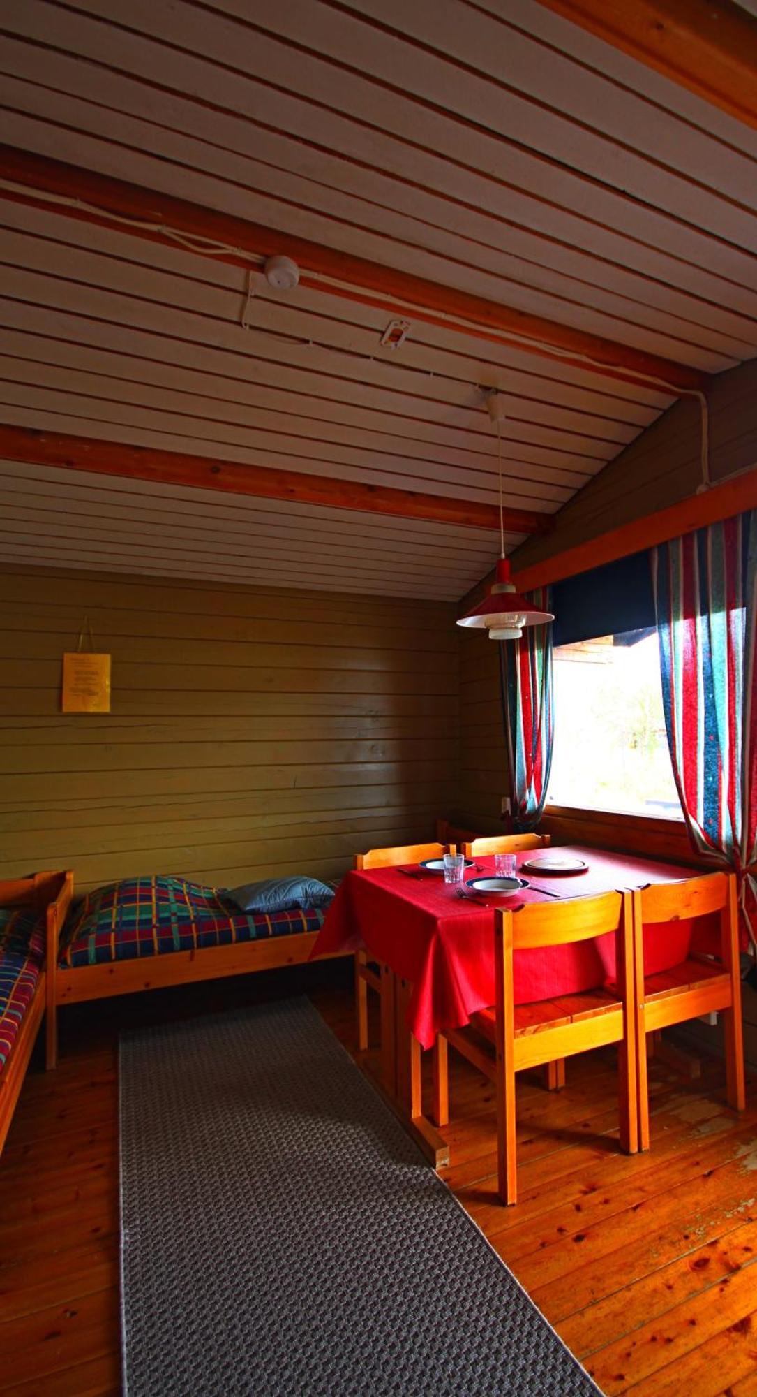 Ukonjaerven Holiday Village Ivalo Ruang foto