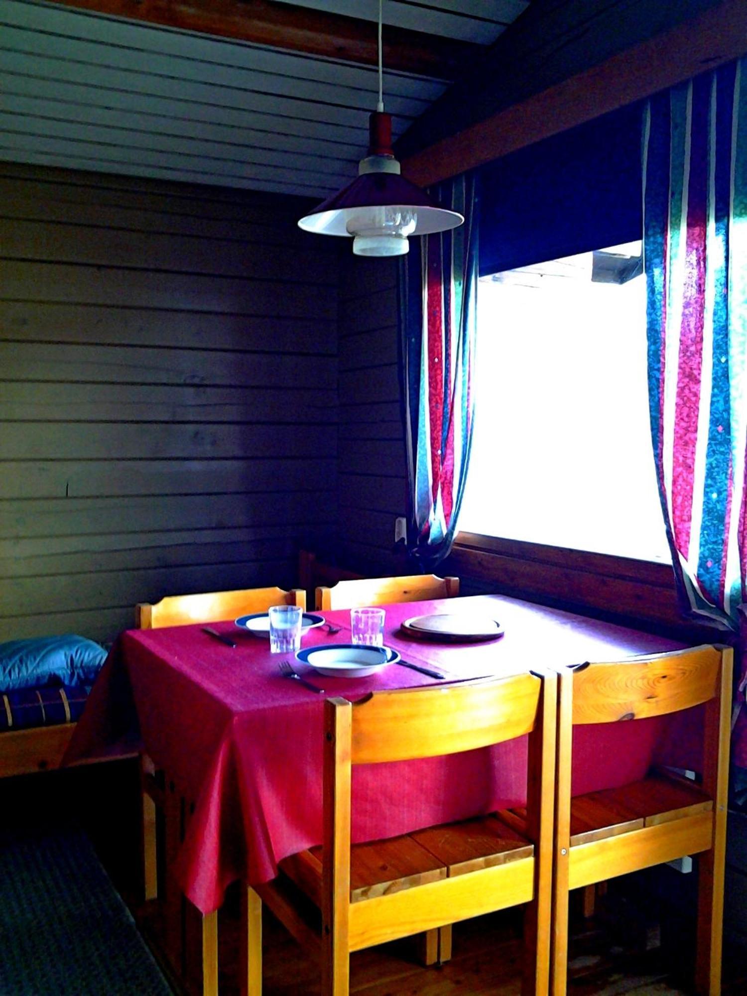 Ukonjaerven Holiday Village Ivalo Ruang foto