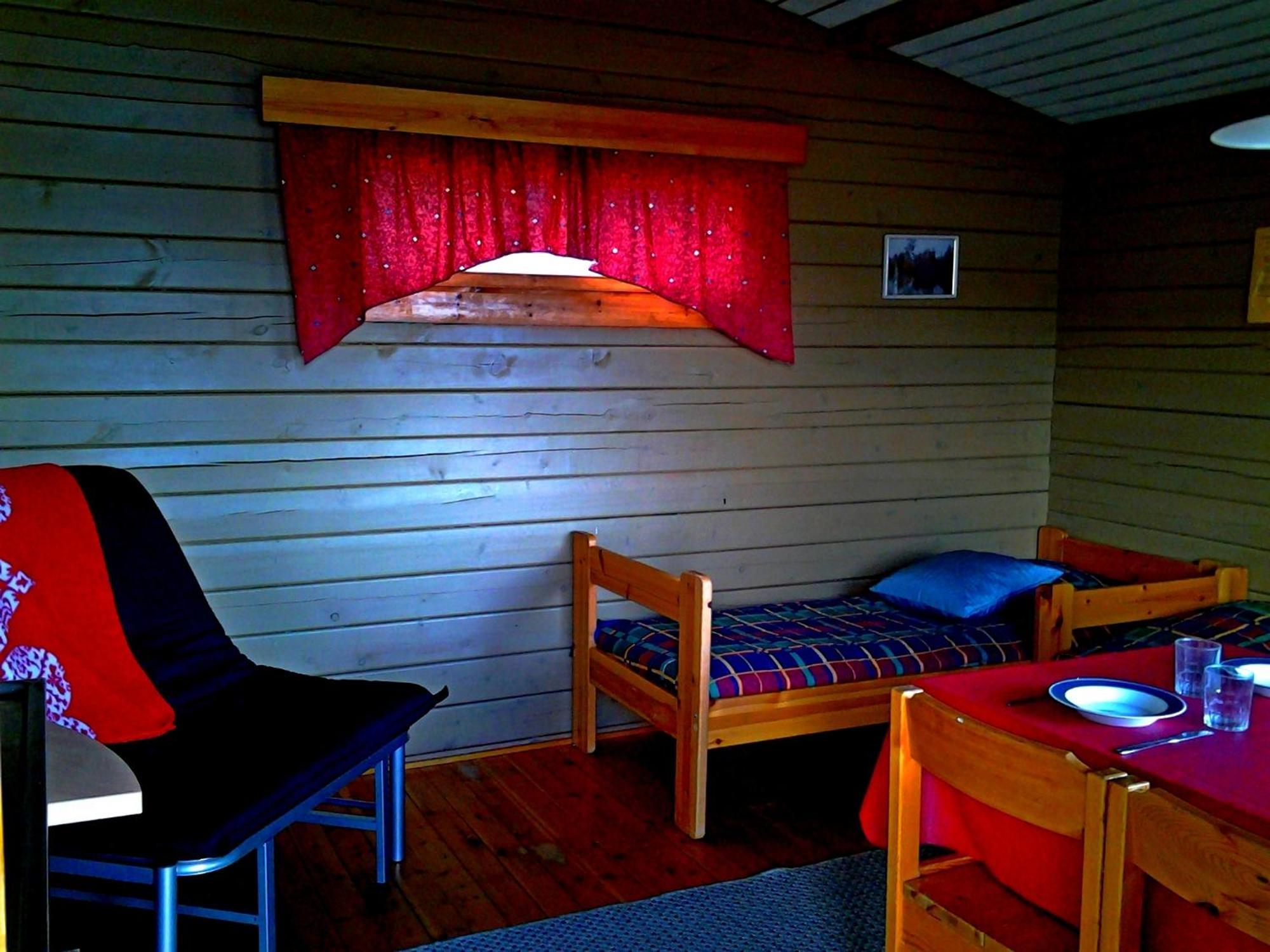 Ukonjaerven Holiday Village Ivalo Ruang foto